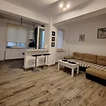 Moni Apartamento *